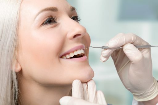 Najlepsza metoda odbudowy uzębienia – implanty zębowe